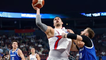 Serbia también gana al ralentí