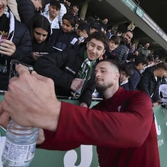 De Kieszek y Charles a Puga y Genaro