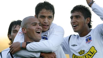 'Chupete' Suazo sorprende y volverá al fútbol profesional