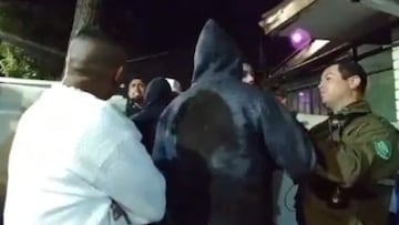 Sale a la luz video de control de identidad de Arturo Vidal, a las 5 AM, en Vitacura: “Sácalo para atrás”