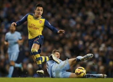 Alexis Sánchez tuvo una activa participación en el triunfo de Arsenal sobre Manchester City de Manuel Pellegrini.