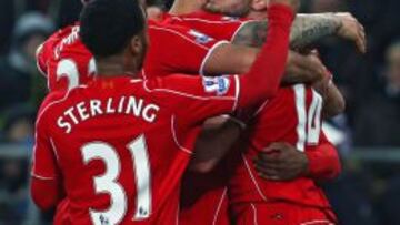 Henderson deja al Liverpool en la pelea por la Champions