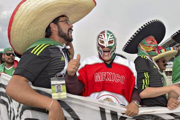 En 20 imágenes, el color y la pasión del México vs Rusia