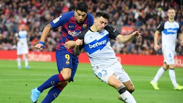 Ximo Navarro, en un partido con el Alavés.