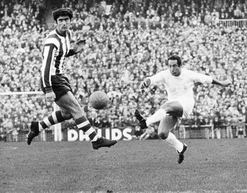 182 goles entre 1953 y 1971.