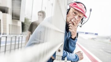 EL CORREDOR DE FORMULA I NIKI LAUDA EN EL CIRCUITO DE Hungaroring en Mogyor&Atilde;&sup3;d CERCA DE BUDAPEST.FOTO MIGUEL LISO