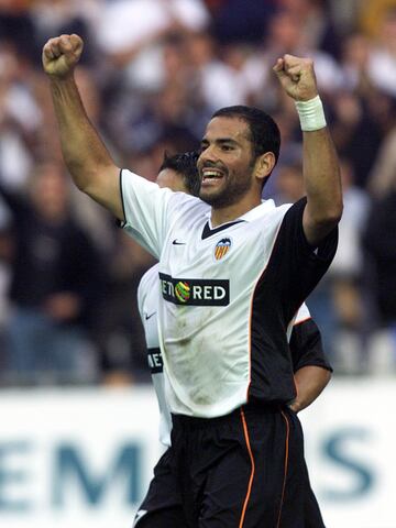 Sevilla (1994-1998) | Valencia (2001-2002)