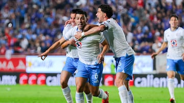 during the 4th round match between Necaxa and Cruz Azul as part of the Liga BBVA MX, Torneo Clausura 2025 at Victoria Stadium, on January 28, 2025 in Aguascalientes, Mexico.