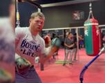 La mejoría de la velocidad en el boxeo de Canelo previo al duelo ante Ryder