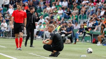 Elche - Racing Ferrol: TV, horario y cómo ver LaLiga Hypermotion online