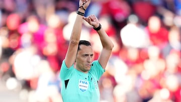 Spanish official takes charge of Champions League quarterfinal first leg in Paris, with past results favoring Liverpool over PSG.