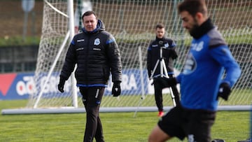 Adrián se probará mañana para ver si puede jugar ante el Valencia