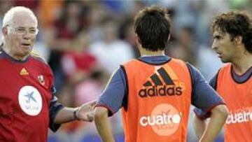 <B>UCRANIA.</B> Luis asegura que Ucrania, primer rival de España en el Mundial, no es Shevchenko y diez más.