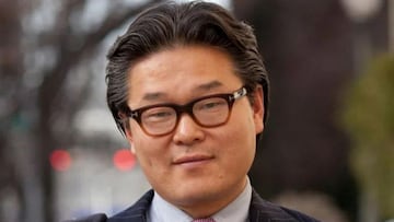 As¨ª se arruin¨® en pocos d¨ªas Bill Hwang, uno de los m¨¢s ricos del mundo