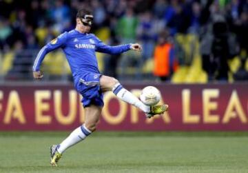 RUBIN KAZAN 3-2 CHELSEA Fernando Torres adelantó al Chelsea ante el Rubin Kazan en el estadio de Luzhniki en Moscú.