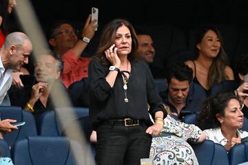 Nuria Gonz¨¢lez asiste al concierto de Luis Miguel en el Santiago Bernab¨¦u.