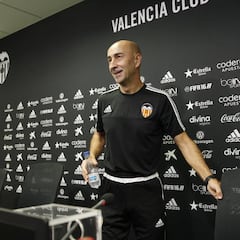 Ayestarán: "No aceptaríamos una prima por ganar al Madrid"