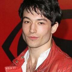 ¿Fuera de DC? Warner se reúne de emergencia para discutir el futuro de Ezra Miller tras denuncias de acoso