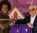 Fiorentina hace oficial la contratación de Carlos Sánchez