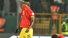 Guinea's midfielder #15 Seydouba Cisse reacts after losing at the end of the Africa Cup of Nations (CAN) 2024 group C football match between Guinea and Senegal at Stade Charles Konan Banny in Yamoussoukro on January 23, 2024. (Photo by Issouf SANOGO / AFP)