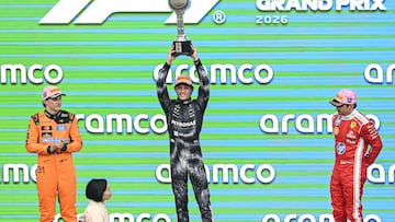 Kimi Antonelli (Mercedes), Oscar Piastri (McLaren) y Charles Leclerc (Ferrari). Suzuka, Japón. F1 2026.