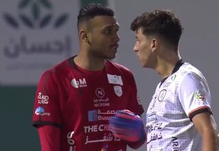 El desafortunado error de Lichnovsky que puso furioso a su portero: ¡hasta se empujaron!