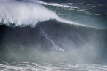 Red Bull Big Wave Awards - Finalista en la categoría cbdMD XXL Biggest Wave. 