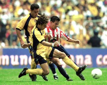 5 veces que el Clásico Nacional se definió por polémica