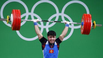 El haltera kirguís, bronce en 69kg, descalificado por dopaje