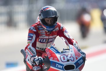 Andrea Dovizioso vuelve al box.