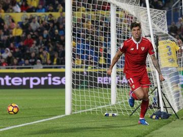 Joaquín Correa celebrates his winner for Sevilla at Las Palmas.