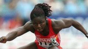 <b>SEGUNDA EN SU SERIE. </b>Glory Alozie se mete en las semifinales de los 100 metros vallas femeninos.