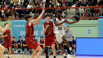 Osagioduwa Hadi Adegbite, jugador del Real Madrid en la Minicopa.