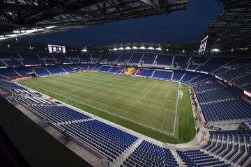 El Red Bull Arena de Nueva Jersey fue sede de este encuentro, y aunque el inmueble no se llenó, los aficionados presentes alentaron hasta el final al cuadro de casa