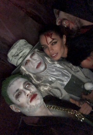 Neymar y Alves celebran Haloween con disfraces extravagantes