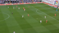 En el desastre blanco apareció Ceballos y regaló un gran regate