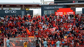 Afición mallorquinista en Son Moix en el partido Mallorca-Betis.