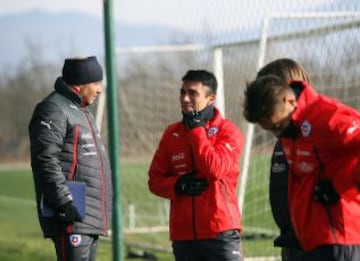 La primera jornada de la selección chilena en el Monasterio Celeste. Hoy se sumó Edson Puch y arribaron Gonzalo Jara y Miiko Albornoz.