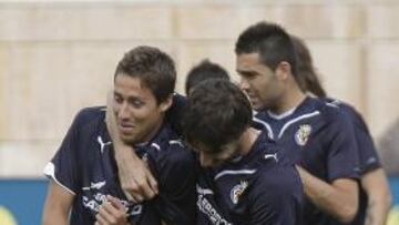 <b>PASA PÁGINA. </b>La plantilla del Villarreal se ejercitó ayer sin olvidar la derrota sufrida en Almería.