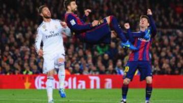 Piqué no sólo se fajó en su labor defensiva, sino que se sumó en algunas acciones al ataque.