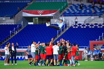 En imágenes: Así festejó el Tri Olímpico su medalla de bronce