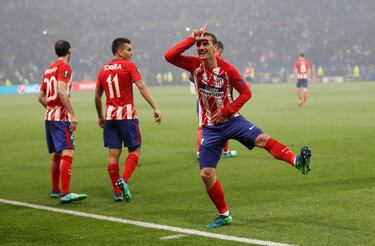 0-2. Antoine Griezmann celebró el segundo gol.