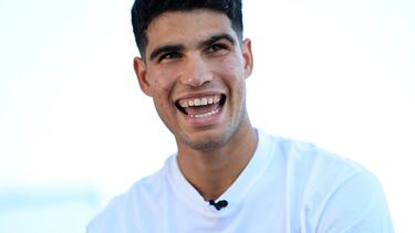 Carlos Alcaraz posa durante la Copa Hopman en Niza.