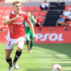 El Elche se deja remontar un 0-3 en diez minutos