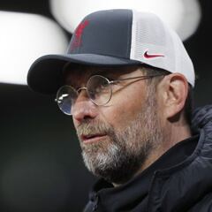 Liverpool unable and unwilling to enter 'transfer circus' says Klopp