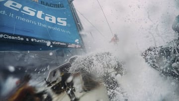 VOR100. Hong Kong (China), 20/01/2018.- An undated handout photo made available by
the Volvo Ocean Race shows the 'Vestas 11th Hour Racing' high speed endurance sailing boat in action at sea in international waters during the Volvo Ocean Race, Hong Kong, China, 20 January 2018. The 'Vestas 11th Hour Racing' boat of a joint US-Danish team was damaged after a fatal nighttime crash with a mainland Chinese fishing boat in Chinese coastal waters during the race, which this year is being hosted by Hong Kong. One Chinese fisherman was killed in the incident, whilst nine others were being sent for medical treatment after they were pulled from the sea. EFE/EPA/AMORY ROSS/VOLVO OCEAN RACE/HANDOUT HANDOUT EDITORIAL USE ONLY/NO SALES