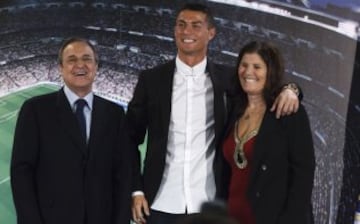 Cristiano Ronaldo será jugador blanco hasta 2021.