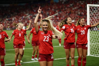 Suiza reniega de la reina, Alisha Lehmann