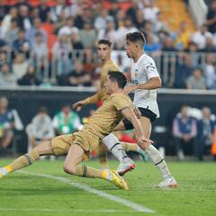 El Valencia se cae en la última media hora