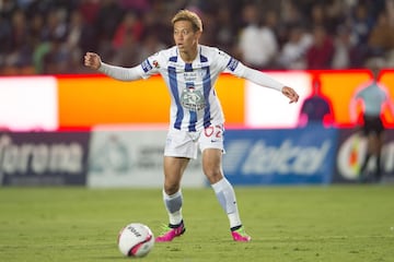 Fue anunciado como "La Bomba" del Clausura 2017. El seleccionado japonés fue fichado por los 'Tuzos' proveniente del Milán pero a falta de pretemporada fue hasta la jornada 6 que tuvo acción. 